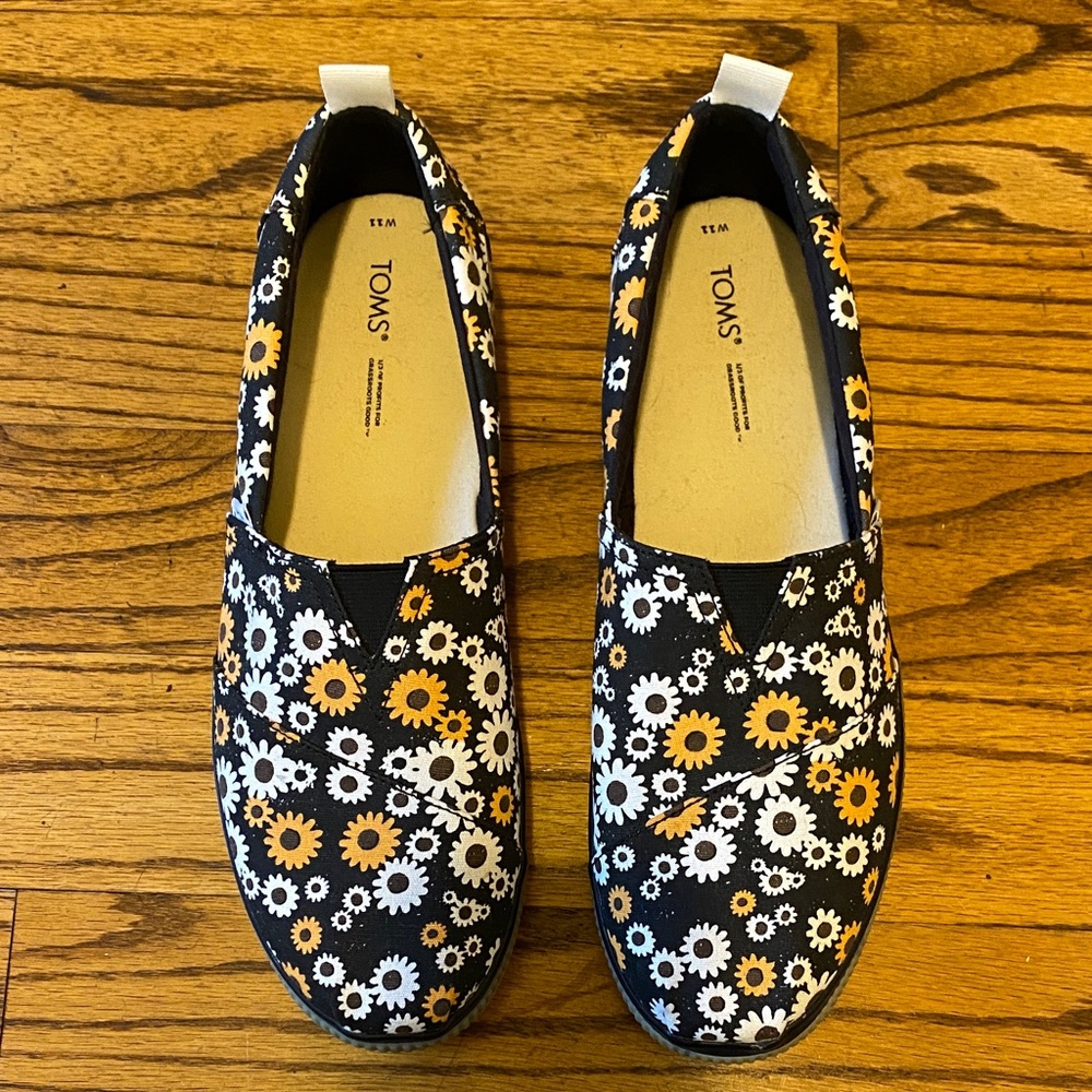 TOMS Sunflower Patterned Slip-Ons (Never Worn!)